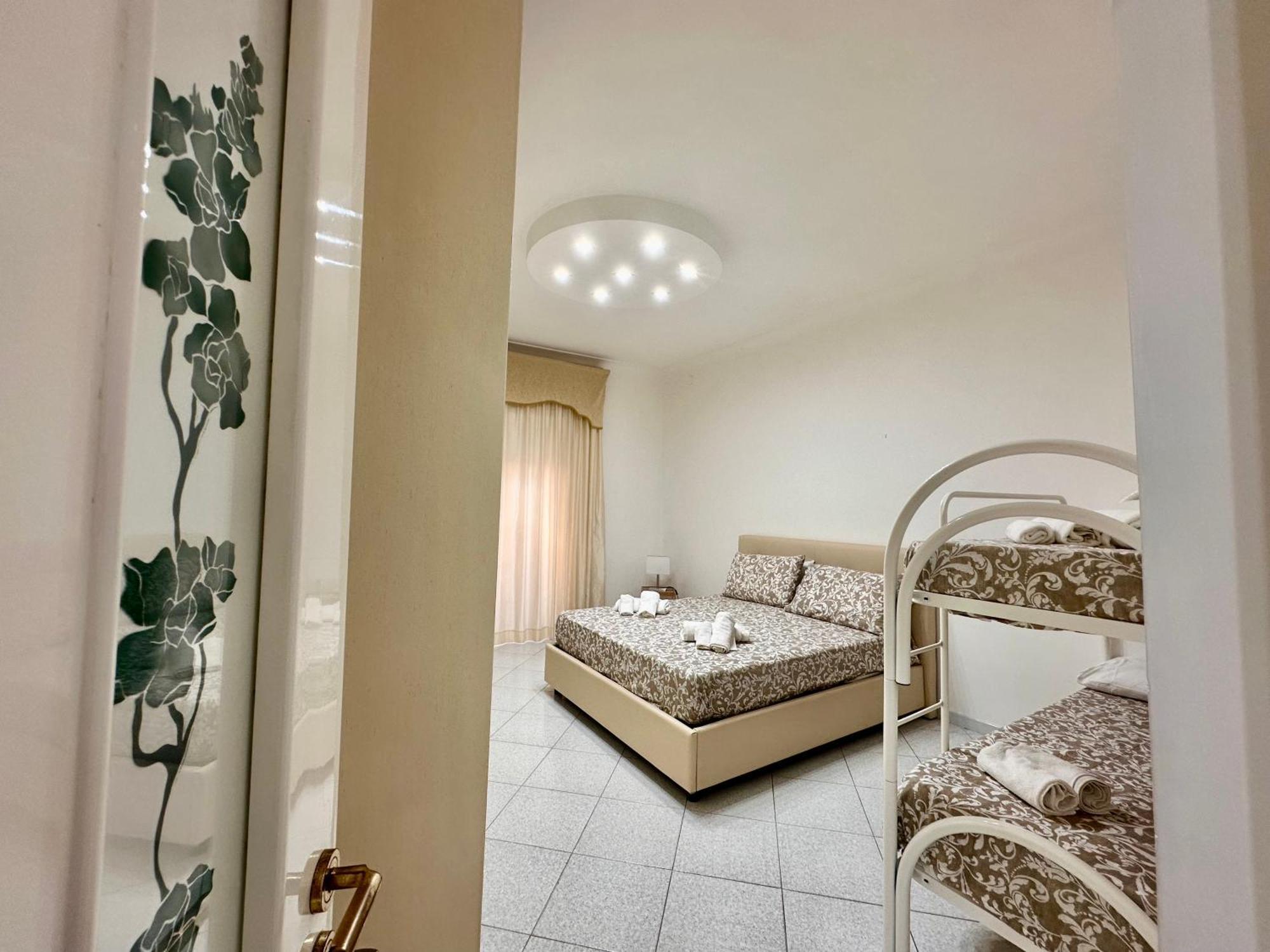 Casa Vacanze Bergame Villa Naples Luaran gambar