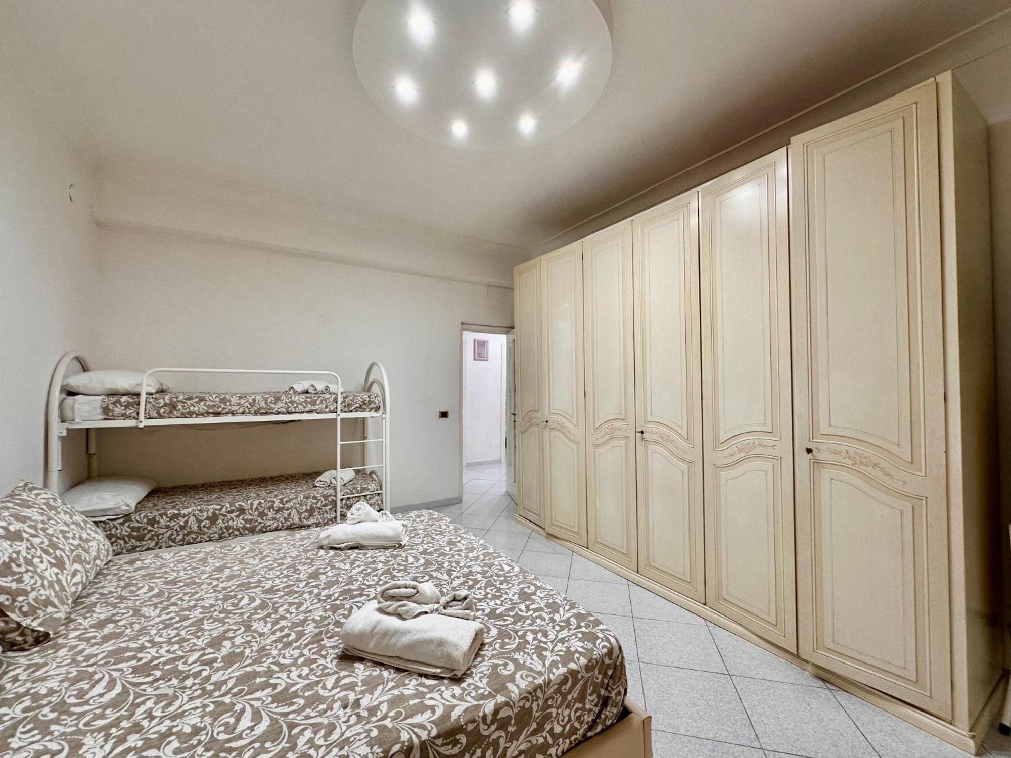 Casa Vacanze Bergame Villa Naples Luaran gambar